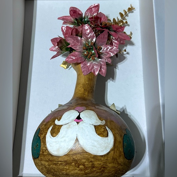 Other - ❗️5/$10 - Painted Vase with artificial flower arrangement